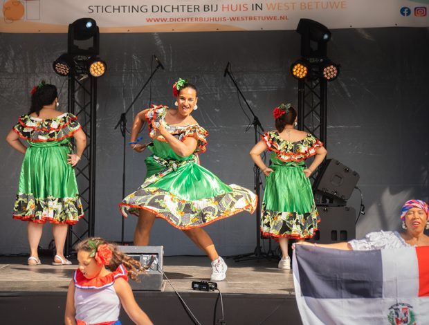 Comparsa Sabor Dominicano